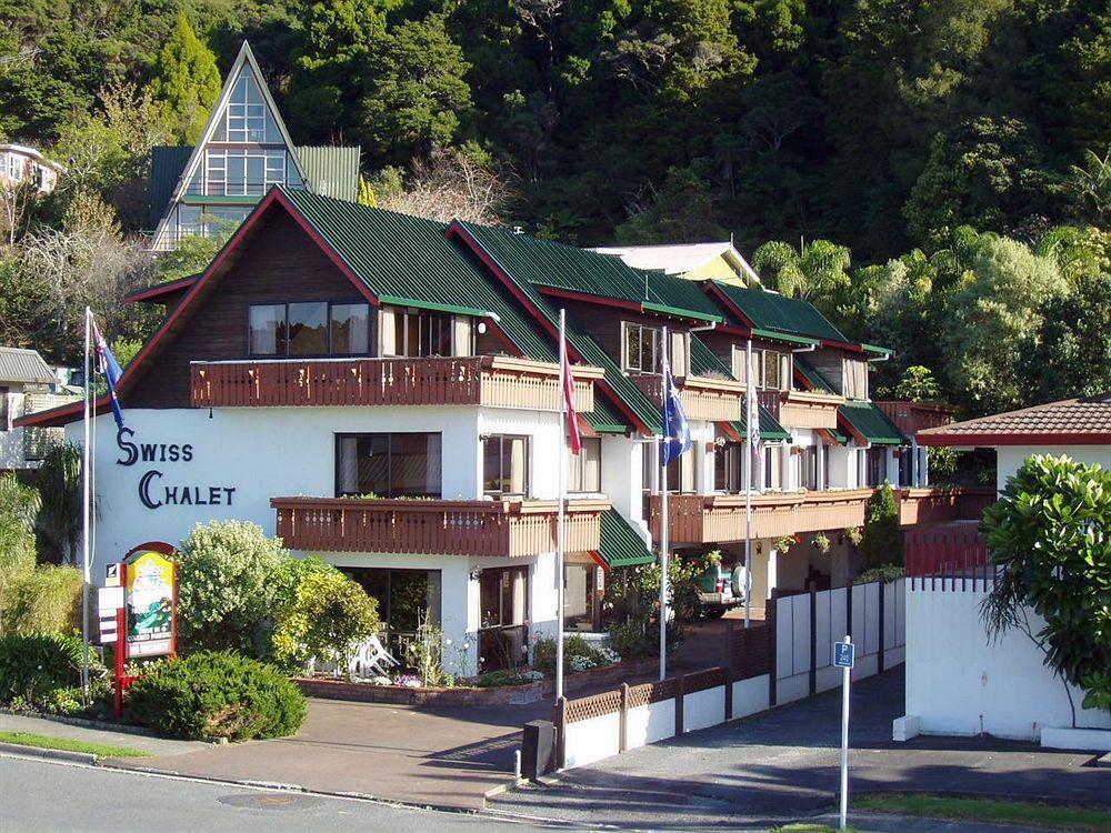 Swiss Chalet Lodge Motel Пайхия Екстериор снимка